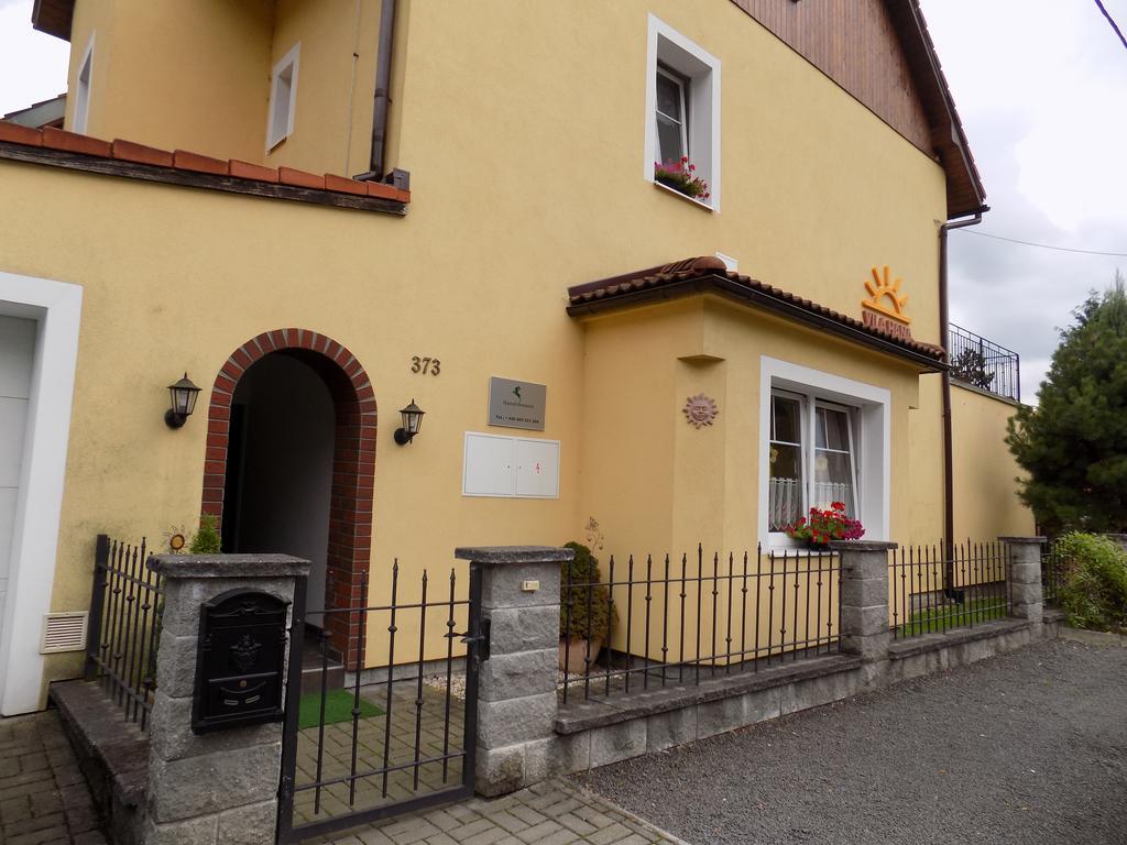 Pension Vila Hana Loket Exteriör bild