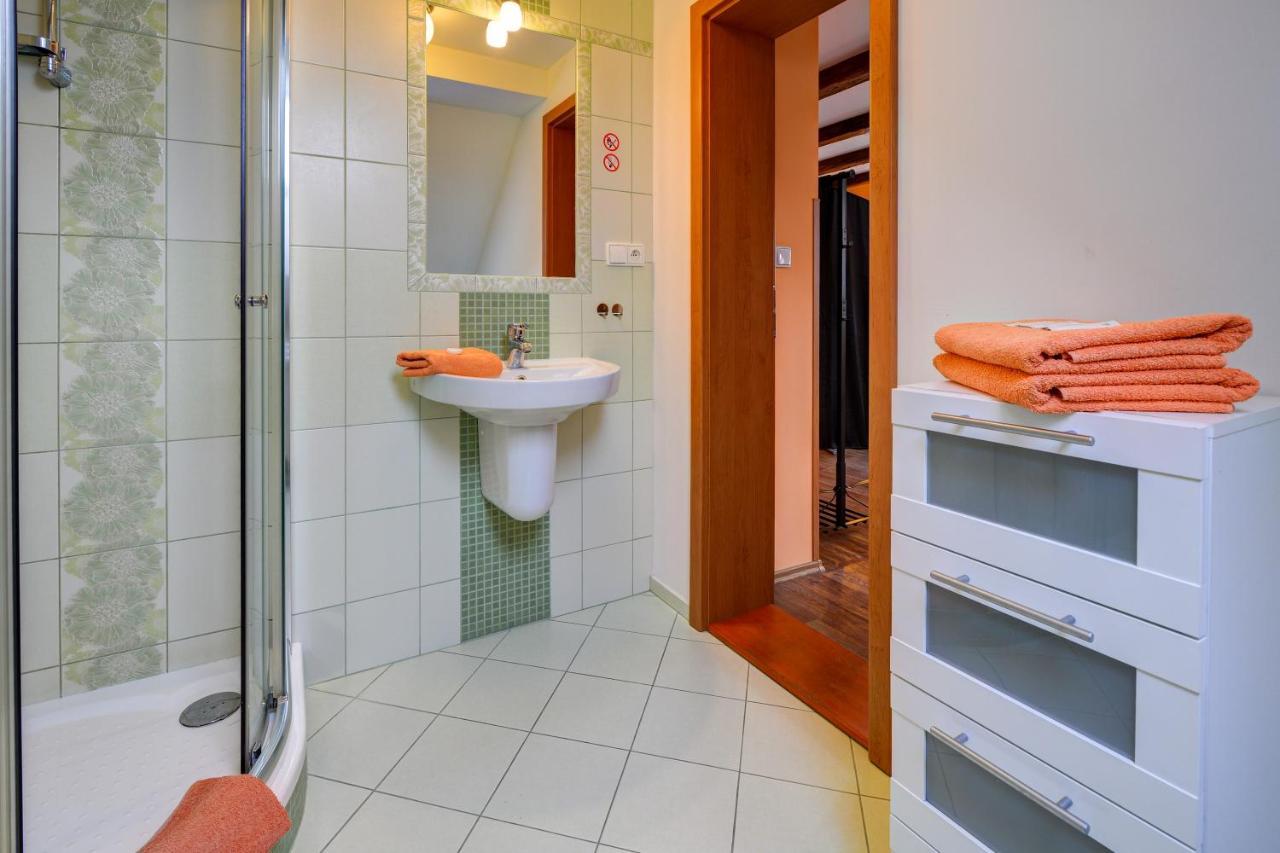 Pension Vila Hana Loket Exteriör bild